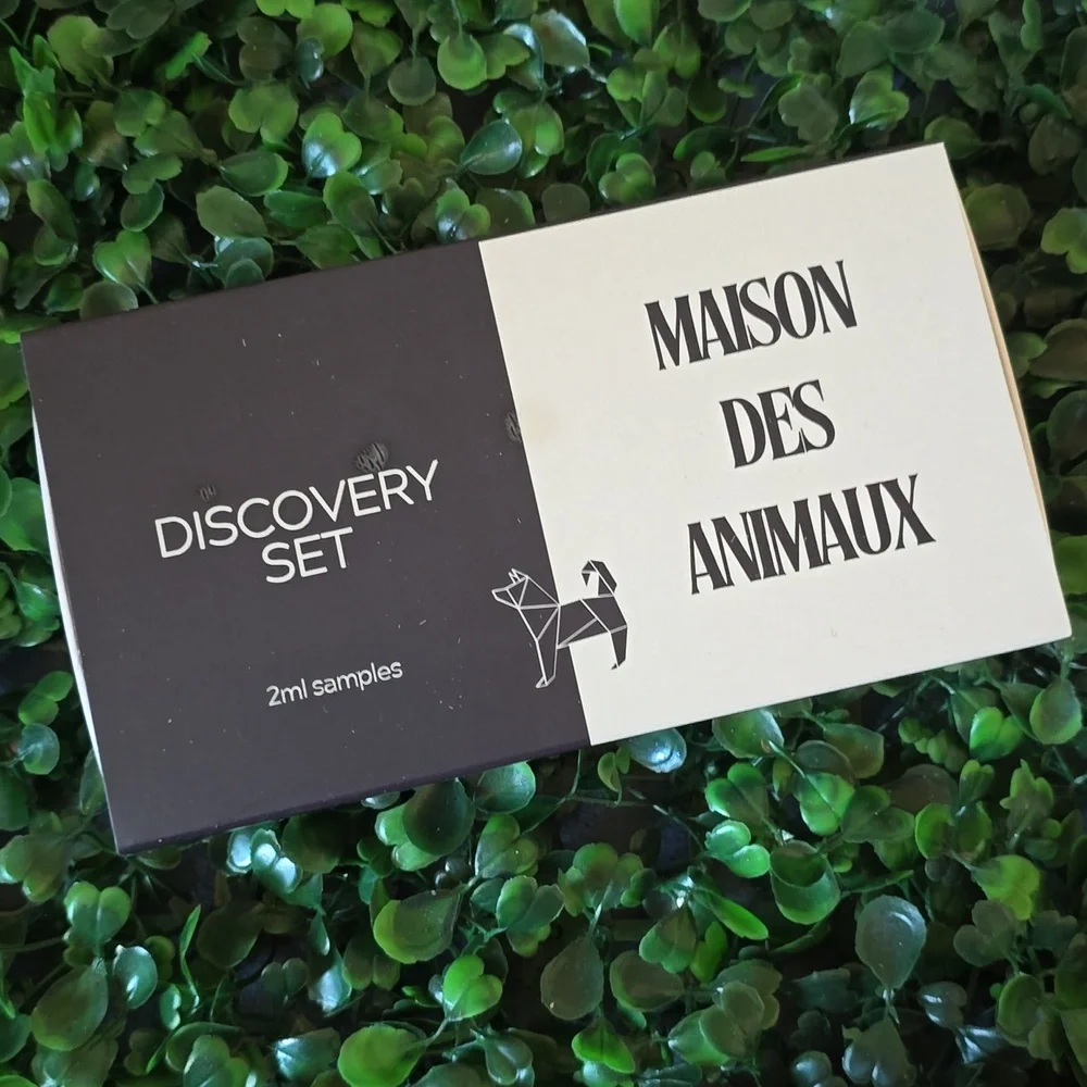 Maison des Animaux Fragrances Discovery Set Sample Spray Pack 2ml - Picture 2 of 3